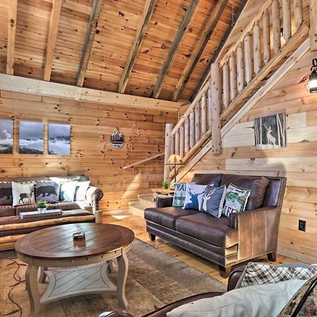 Gatlinburg Cabin With Loft And Game Room 1 Mi To Town Εξωτερικό φωτογραφία
