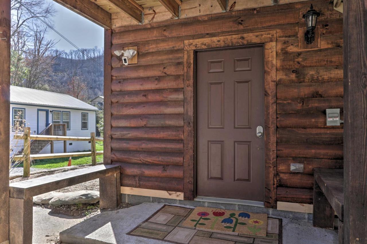 Gatlinburg Cabin With Loft And Game Room 1 Mi To Town Εξωτερικό φωτογραφία