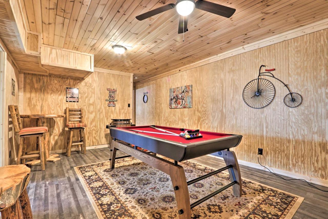 Gatlinburg Cabin With Loft And Game Room 1 Mi To Town Εξωτερικό φωτογραφία