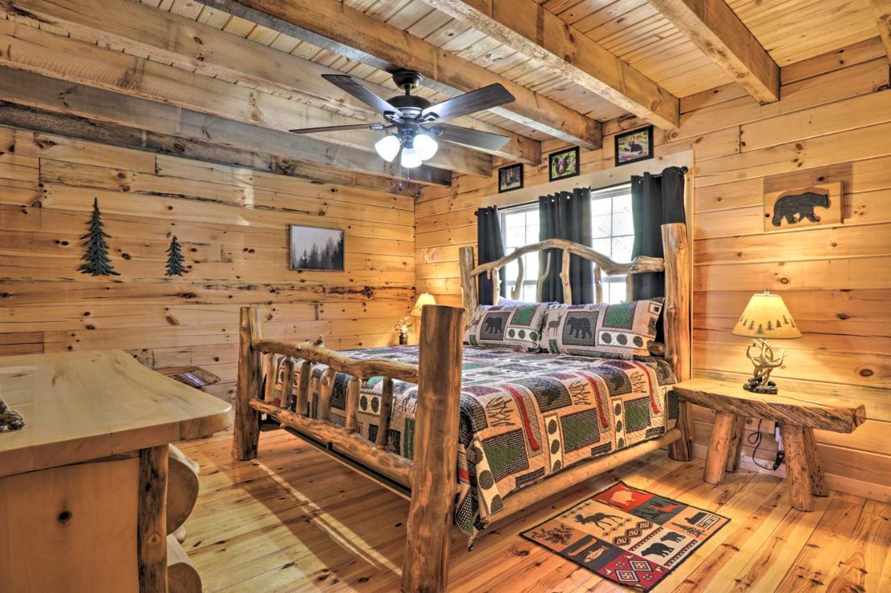 Gatlinburg Cabin With Loft And Game Room 1 Mi To Town Εξωτερικό φωτογραφία