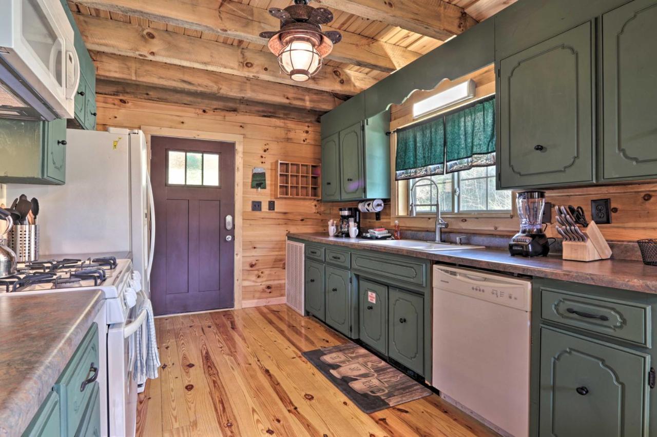 Gatlinburg Cabin With Loft And Game Room 1 Mi To Town Εξωτερικό φωτογραφία